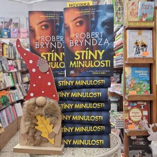 Robert Bryndza - světová hvězda krimi thrillerů ve své nejlepší formě💪😎 K dostání v Knihkupectví a papírnictví v Třinci i...